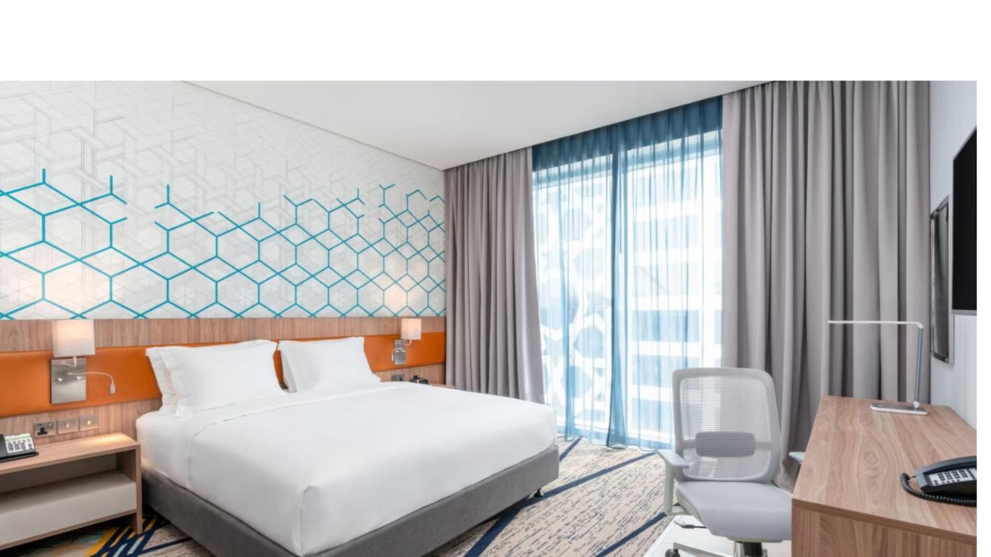 Holiday Inn & Suites Al Jubail By Ihg Al Fanatir Exterior photo